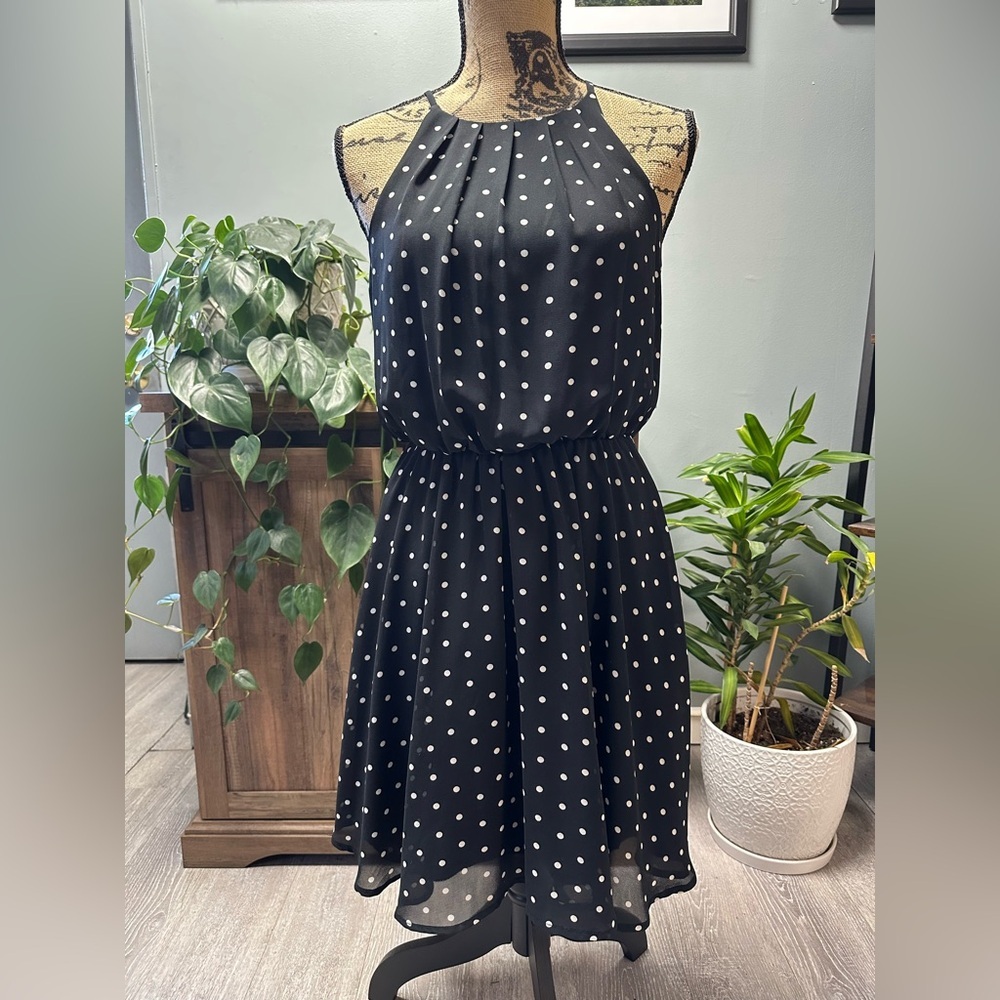 Blue Rain black and white pilka dot dress with elastic waist. Size small.